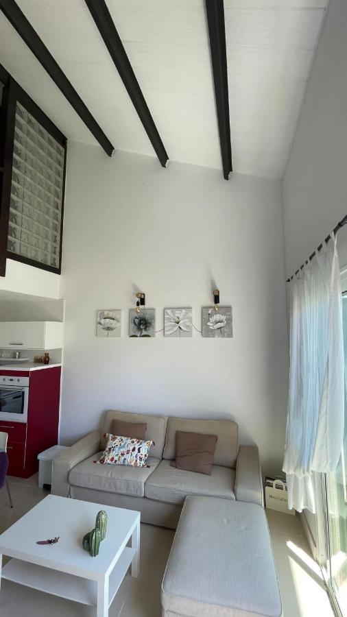 דירות אל מדאנו Casa Lola מראה חיצוני תמונה